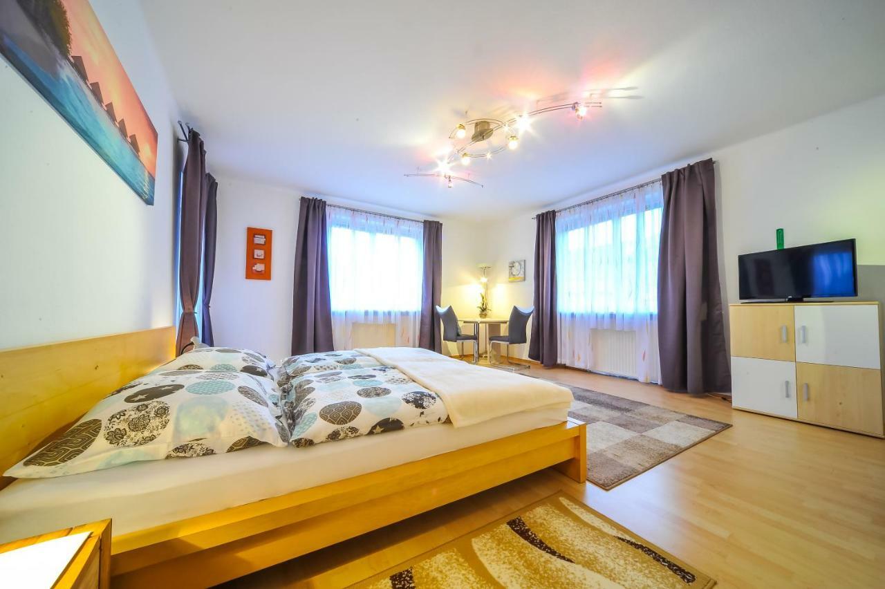 Sankt Peter-Freienstein Privatzimmer Haus Erika מראה חיצוני תמונה